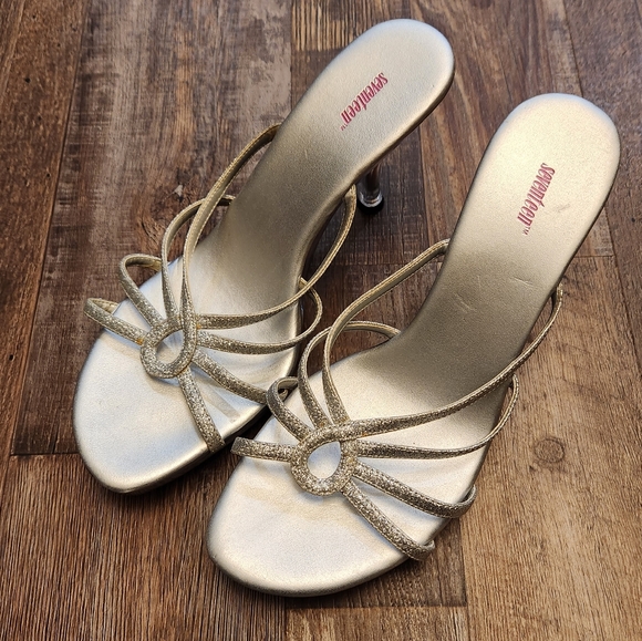 Seventeen Shoes - Seventeen Silver Glittery Heels